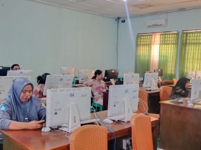 Penyampaian Materi dari Narasumber