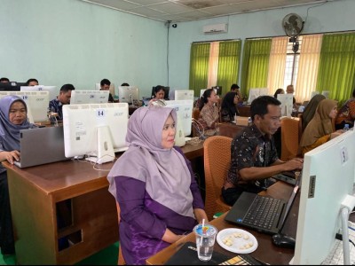 Kegiatan Penyusunan Rancangan Pembelajaran dengan memanfaatkan PID